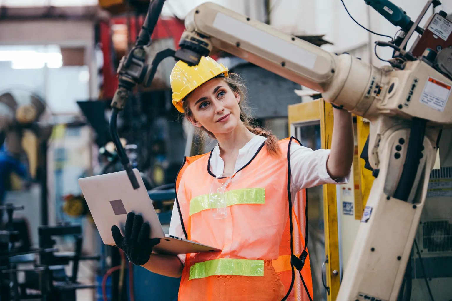 From research overload to decision readiness in manufacturing