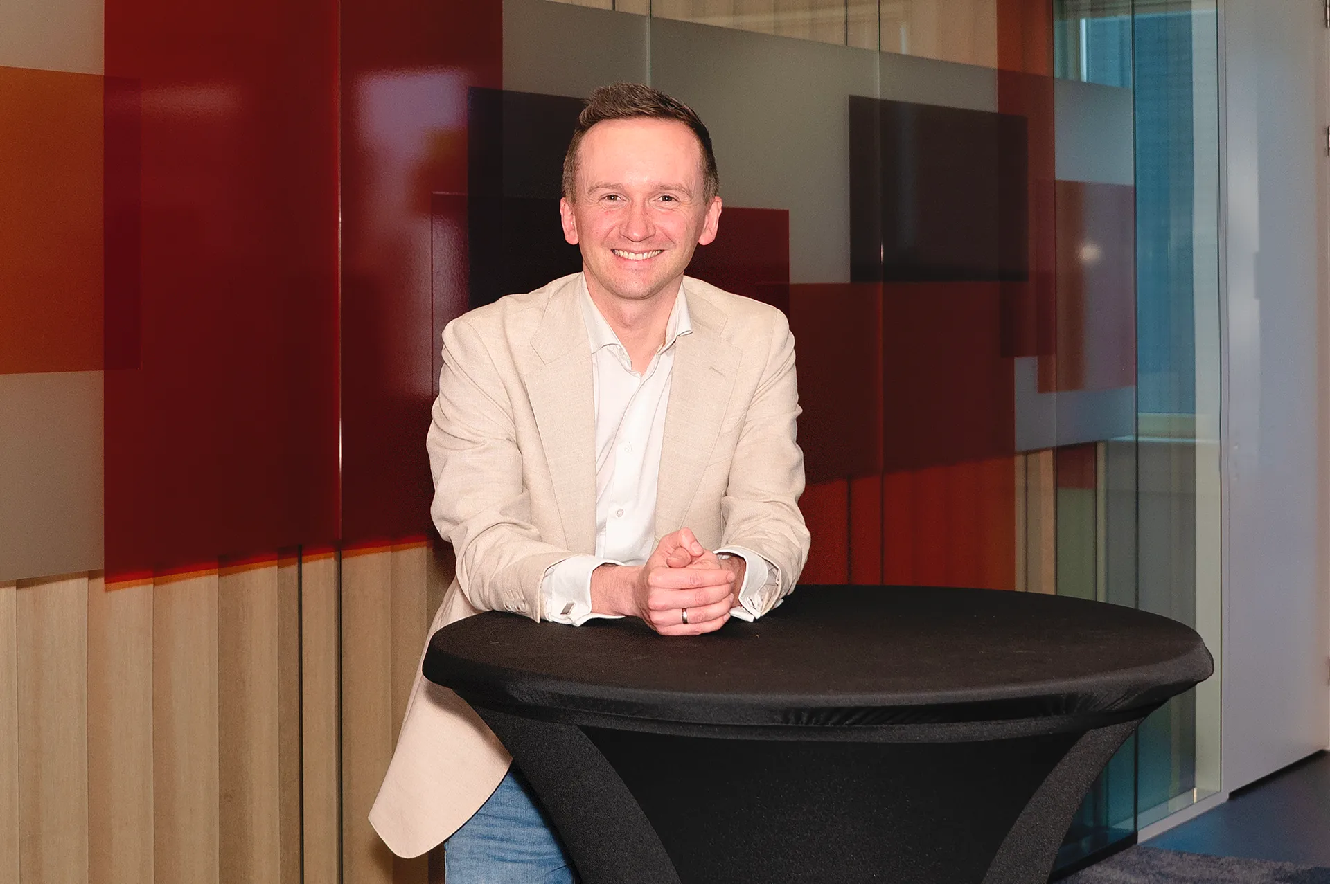 "Ik schrijf omdat ik iets in beweging wil zetten of veranderen"