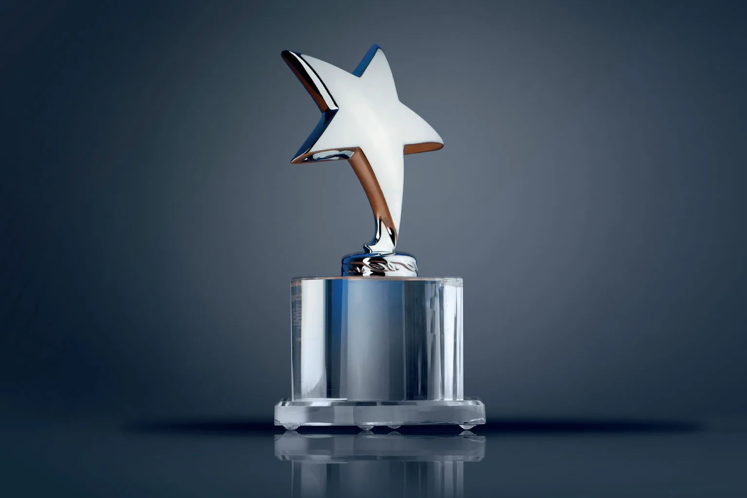 35 prawniczych talentów nominowanych w konkursie "Rising Stars Prawnicy – liderzy jutra 2025"
