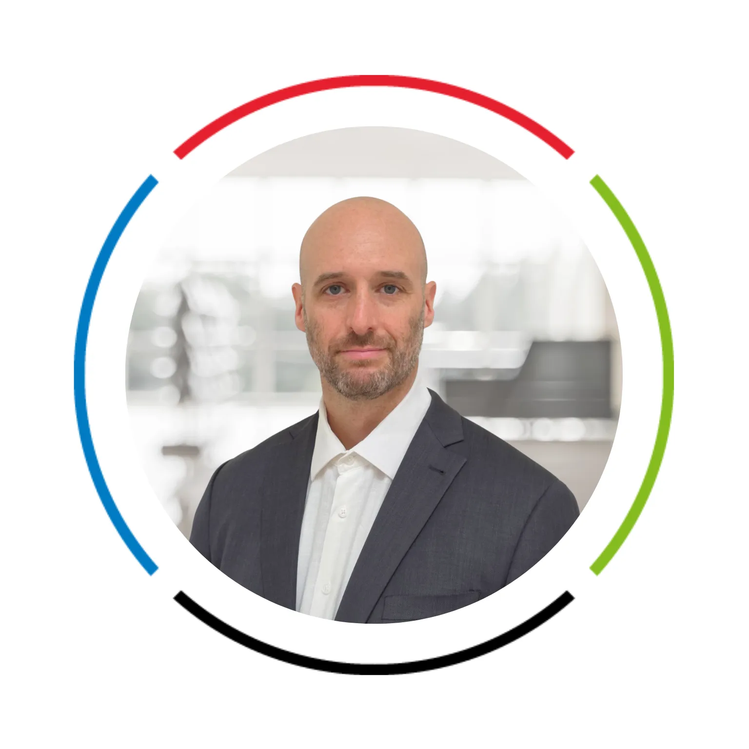 Jonathan Gurnham _Headshot 2026.png